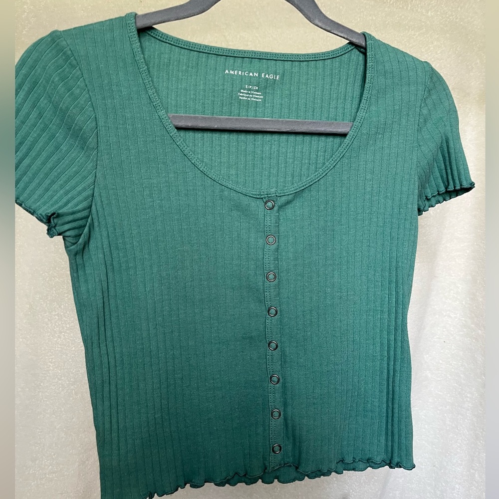 American Eagle Small Crop Top